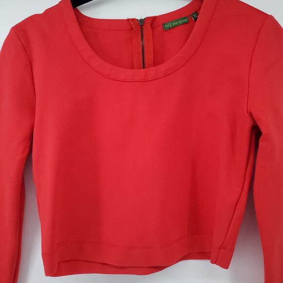 The Letter Womens Red Fitted Crop Top Long Sleeve 1/4 Back Zipper Thick Top XS - Picture 2 of 8